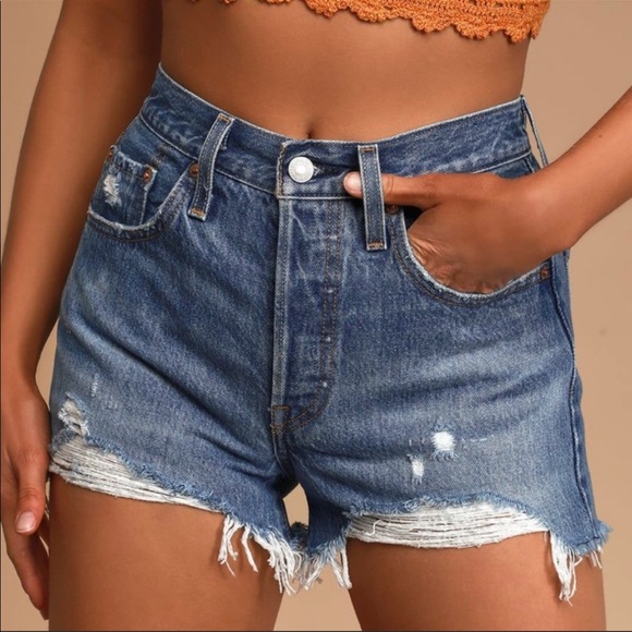 Levi's Pants - NWT Levi's 501 High Rise Cut Off x Free People